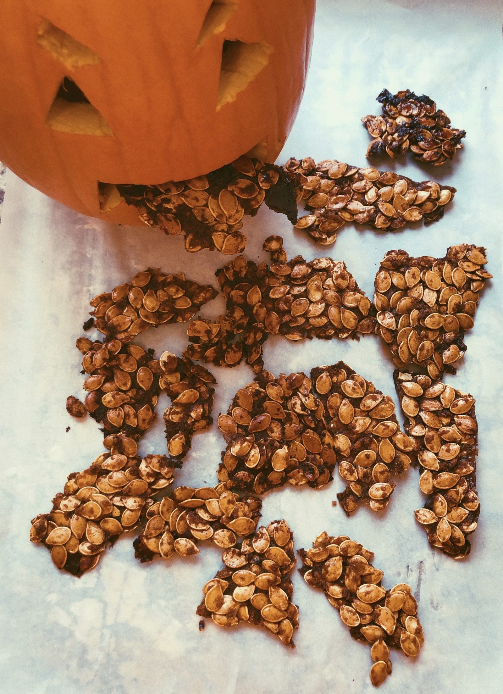 cinnamon pumpkin seed bark
