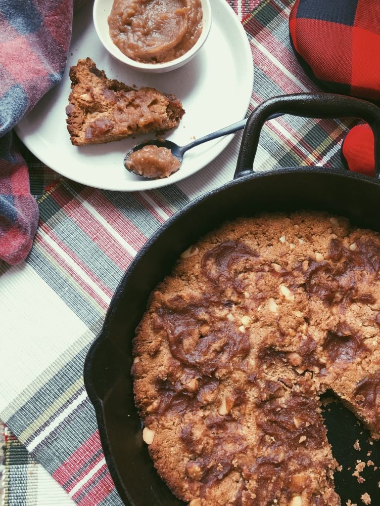 grain free caramel macadamia cookie skillet