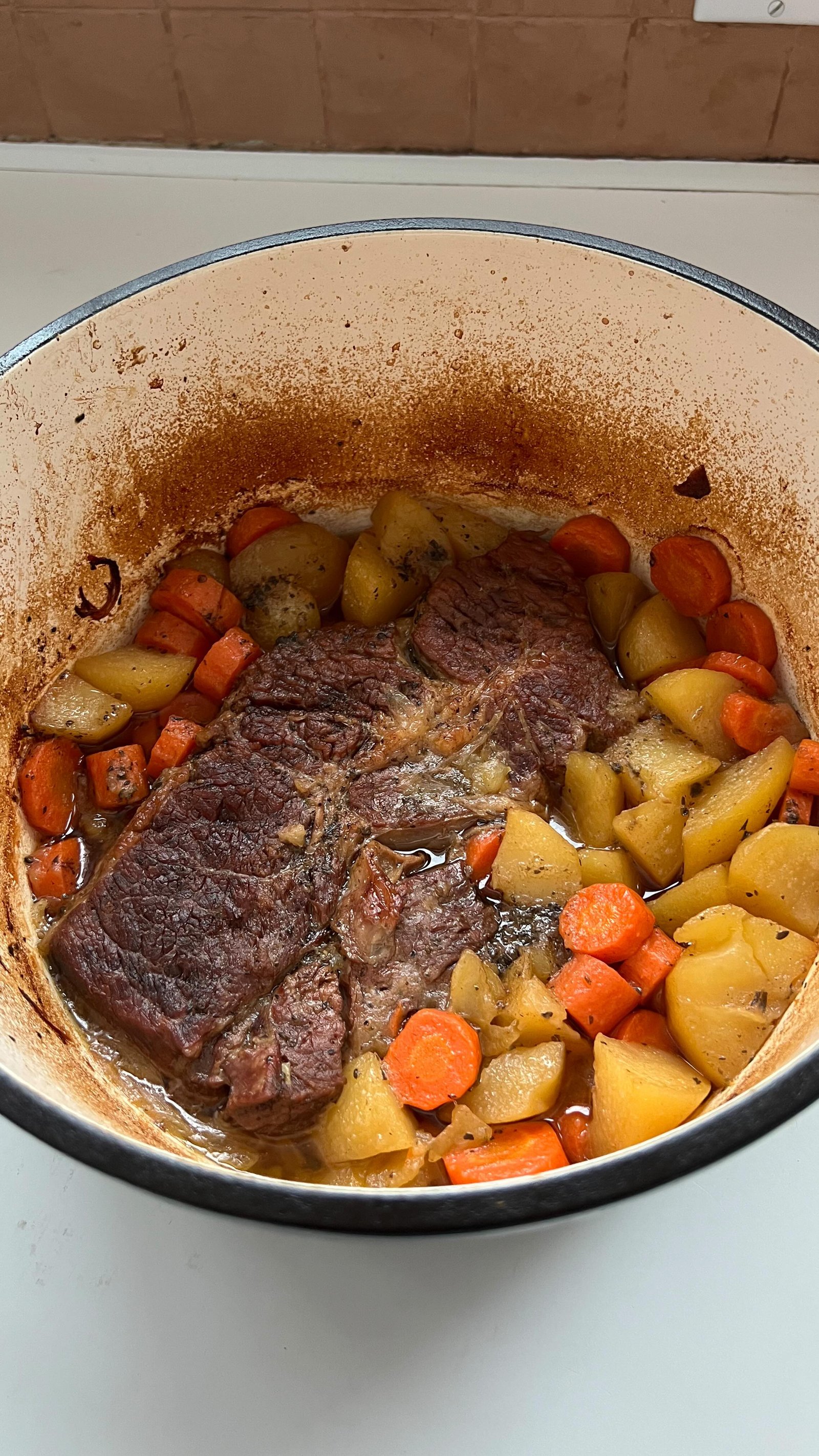 i made a slow cooked blade roast for dinner last night and i can report that it was a big hit with my toddler and my 10 month old 🫡 i cooked carrots and potatoes along with the roast so it was essentially a one pot meal?? it just requires time in the oven to slow cook to perfection ⏳ but if you wfh or have the time/save it for a weekend it’s def worth it 🤞

this is the most popular recipe on my site and it’s one i’ll always come back to cuz i love how simple it is and how delicious it always turns out - always fall apart tender, cozy and filling. this time i cooked it w water instead of stock and it was STILL so good! doesn’t require much 🤌

you can find the recipe on the homepage of my site (link in biooo) or comment “recipe” below and i’ll dm it straight to ya 💌