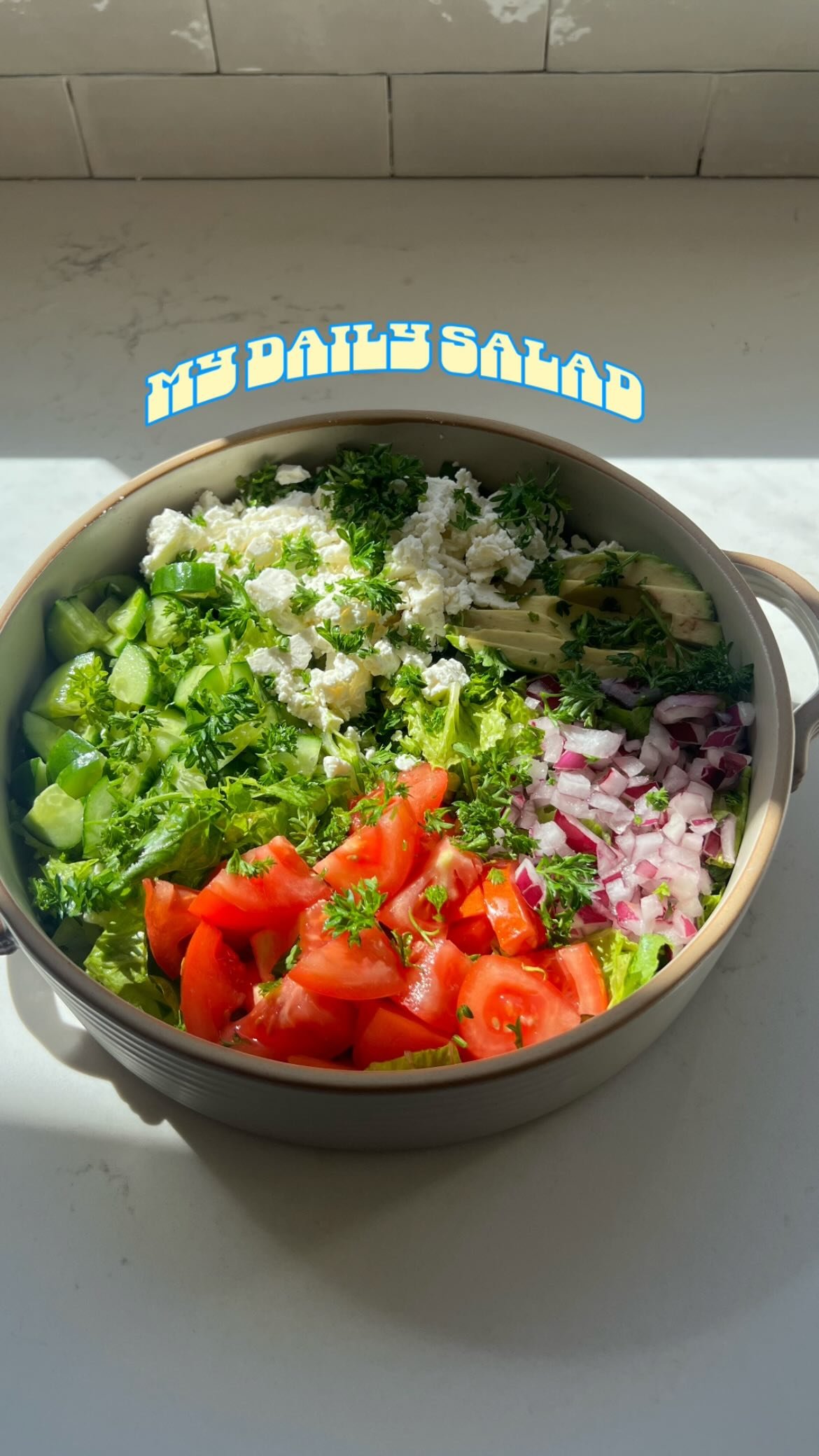 my daily salad ep. 32 | 🥗

salad dressing ingredients:

1/4 cup extra virgin olive oil
1/8 cup tahini
1 tsp (fancy) dijon mustard 
1 tbsp apple cider vinegar
1 tbsp honey 
salt to taste 
whisk whisk whisk, enjoy!

follow @earth.to.rose for more salad inspo 🥗🫶

#saladbowl #saladrecipe #saladideas #familymeals