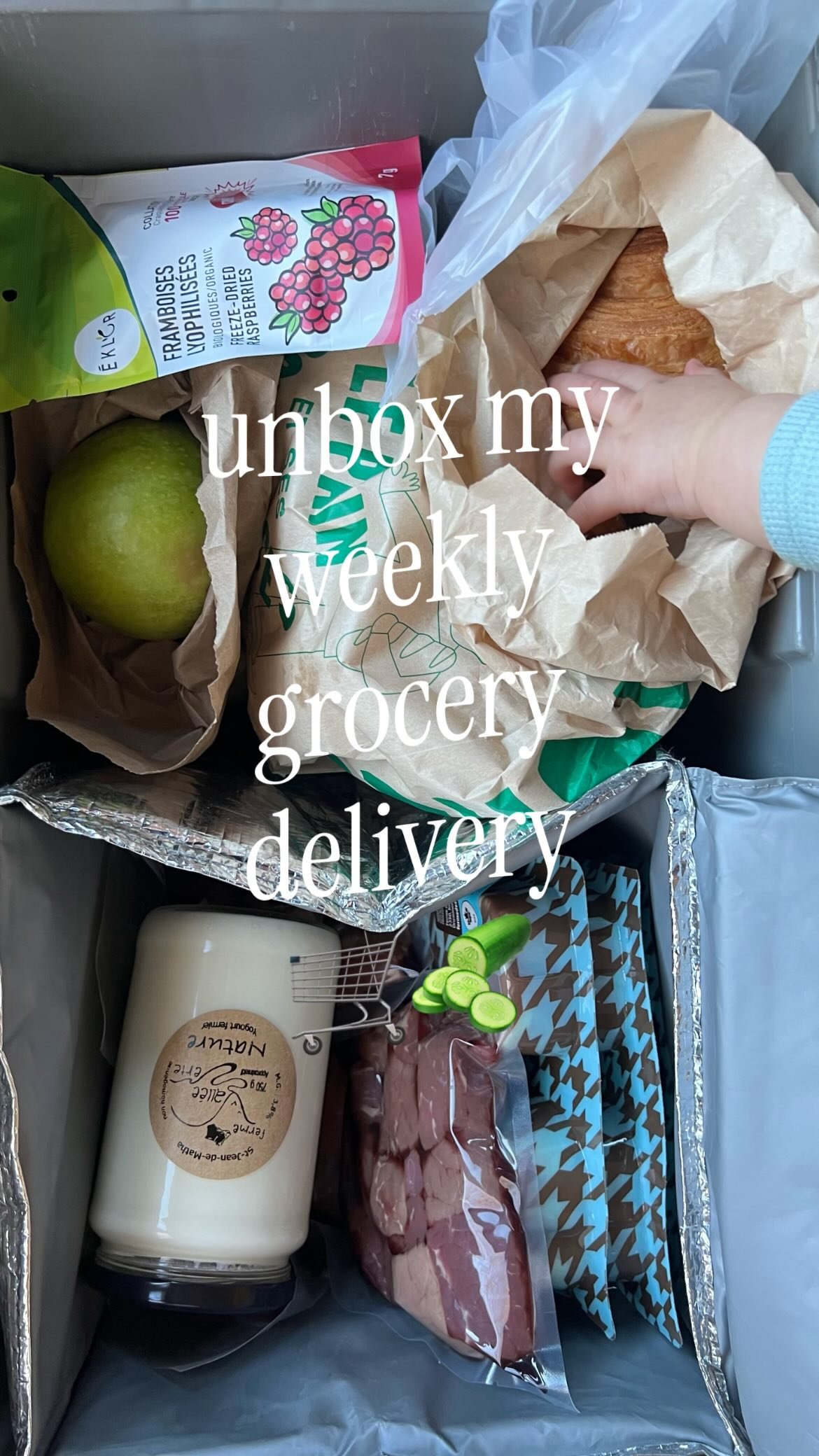 unbox my weekly grocery delivery from @lufafarms 🛒🥒

this is a bit of a mini haul mainly focused on meats actually cuz i already had a bunch of fruits and veggies🍊🍓🥬🥦

i miss having my homemade yogurt so splurged on some fancy homemade yogurt from a local farm and croissants for the kids for the weekend 🥐

not pictured: i totally forgot about the avocados !!! the best avocados ever 🥑we go thru five a week so like 1 per day lol

also please share your fave beef stew recipe!!! or i will have to invent one 💁‍♀️

#groceryhaul #grocerydelivery