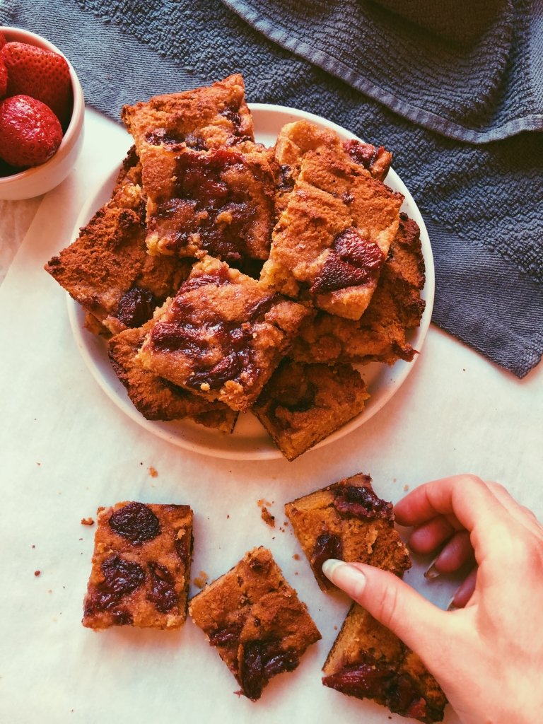 strawberry dessert cake grain free, scd diet