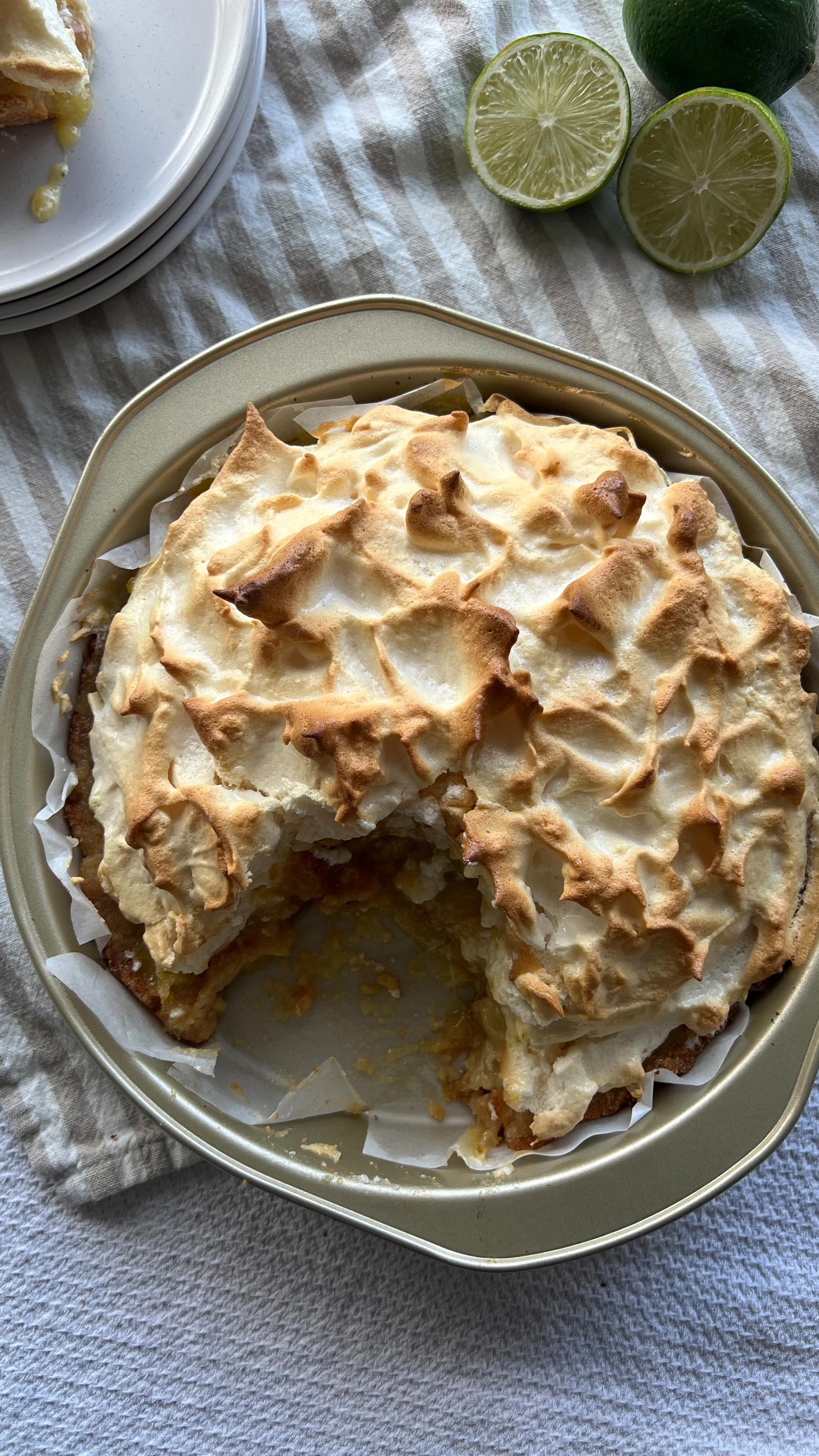 if this is your vibe then my new recipe e-book is for you!! 

my new recipe e-book, your everyday table, is finally HEREEE!! and it features 30 exclusive recipes for YOUR everyday table 🍽️ with a big focus on DINNER and making enough to have some leftovers for the next day 🤌cuz when you’re cooking and baking with whole foods it often takes more time in the kitchen, so if i’m gunna do that i wanna make sure i don’t have to do it again the next day (and sorry not sorry im notttt a big meal prep fan… idk one or two days worth of leftovers is all the meal prep i do lol).

im SOOO excited and relieved to finally share these recipes w you all after working on it for more than 3 years and evolving a lot within that time 👩‍🍳

i hope your family loves them as much as we do! comment “table” and ill dm you the link to grab your own copy!! or head to the link in @earth.to.rose bio ✨😌💕