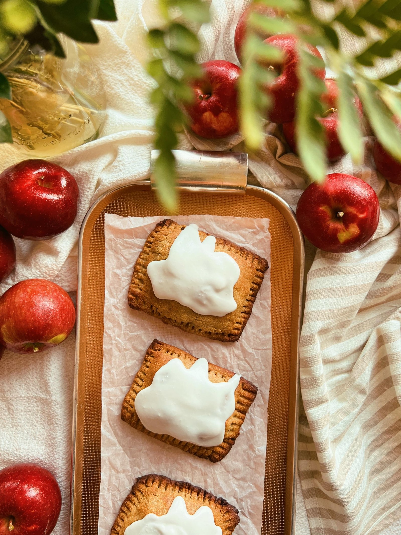 homemade grain free apple cinnamon pop tarts