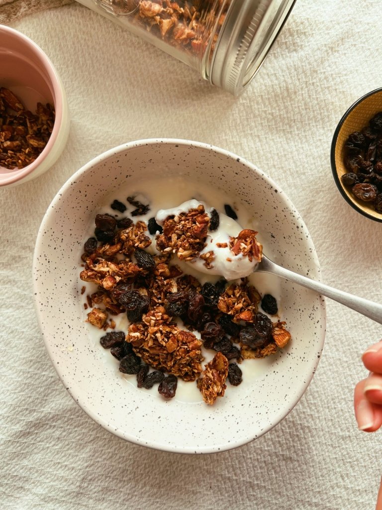 pecan almond coconut granola crumble (grain free, refined sugar free, scd diet)