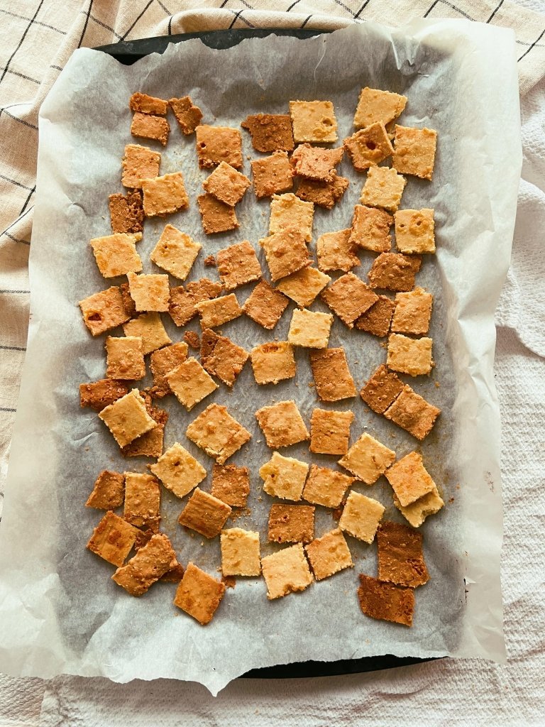 grain free cheddar crackers