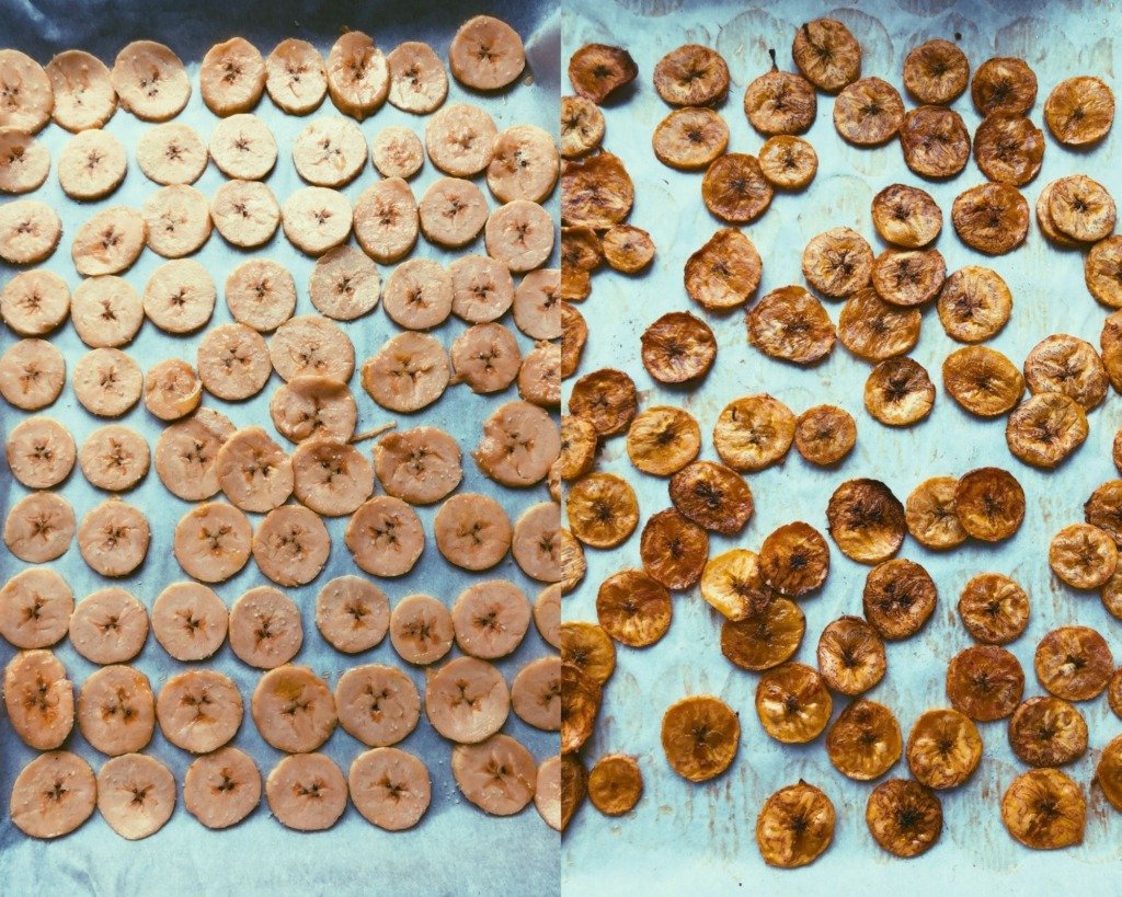 baked plantain chips
