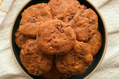 "molasses" monster cookies (grain free, no molasses)