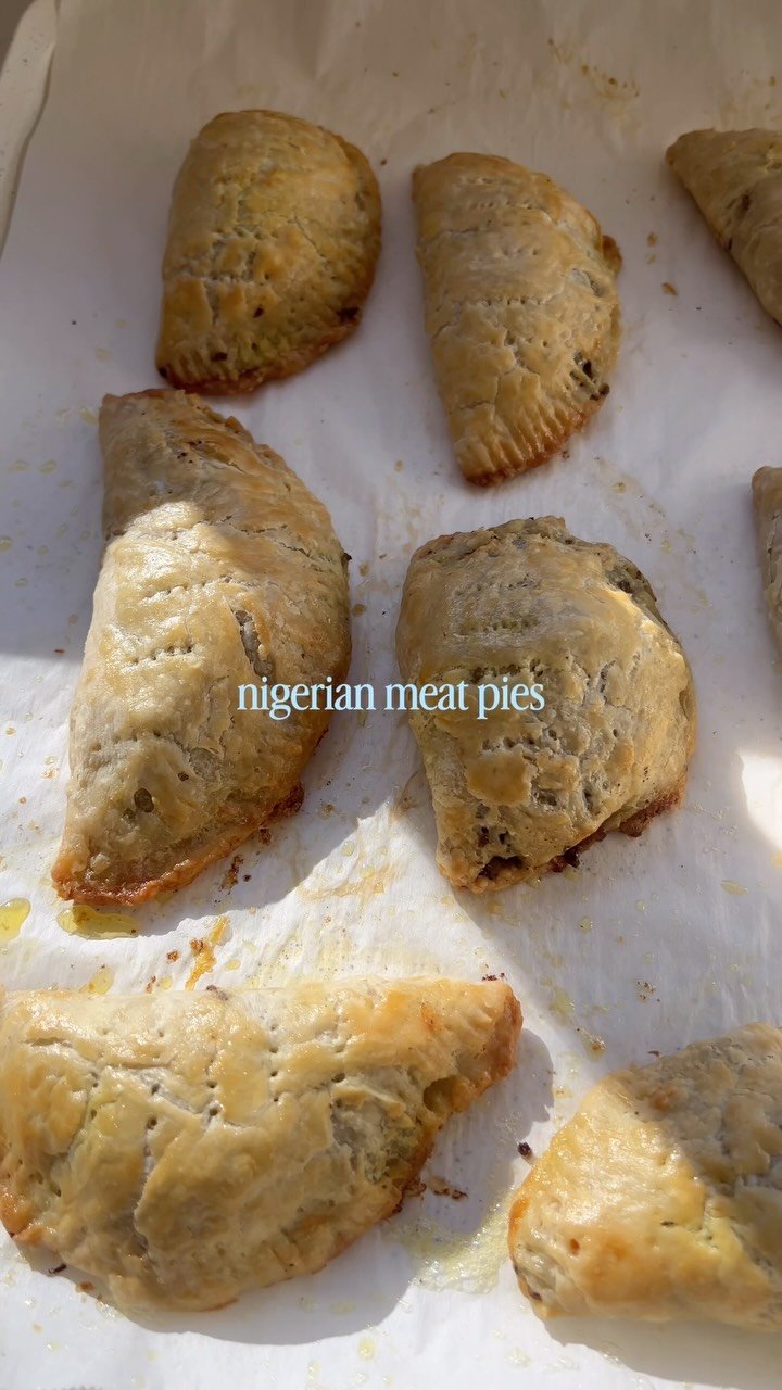 a family fave 🫶 @kikifoodies recipe 🫡

feeding my family • homemade food • meat patties • nigerian meat pies • nigerian food • homemade dough