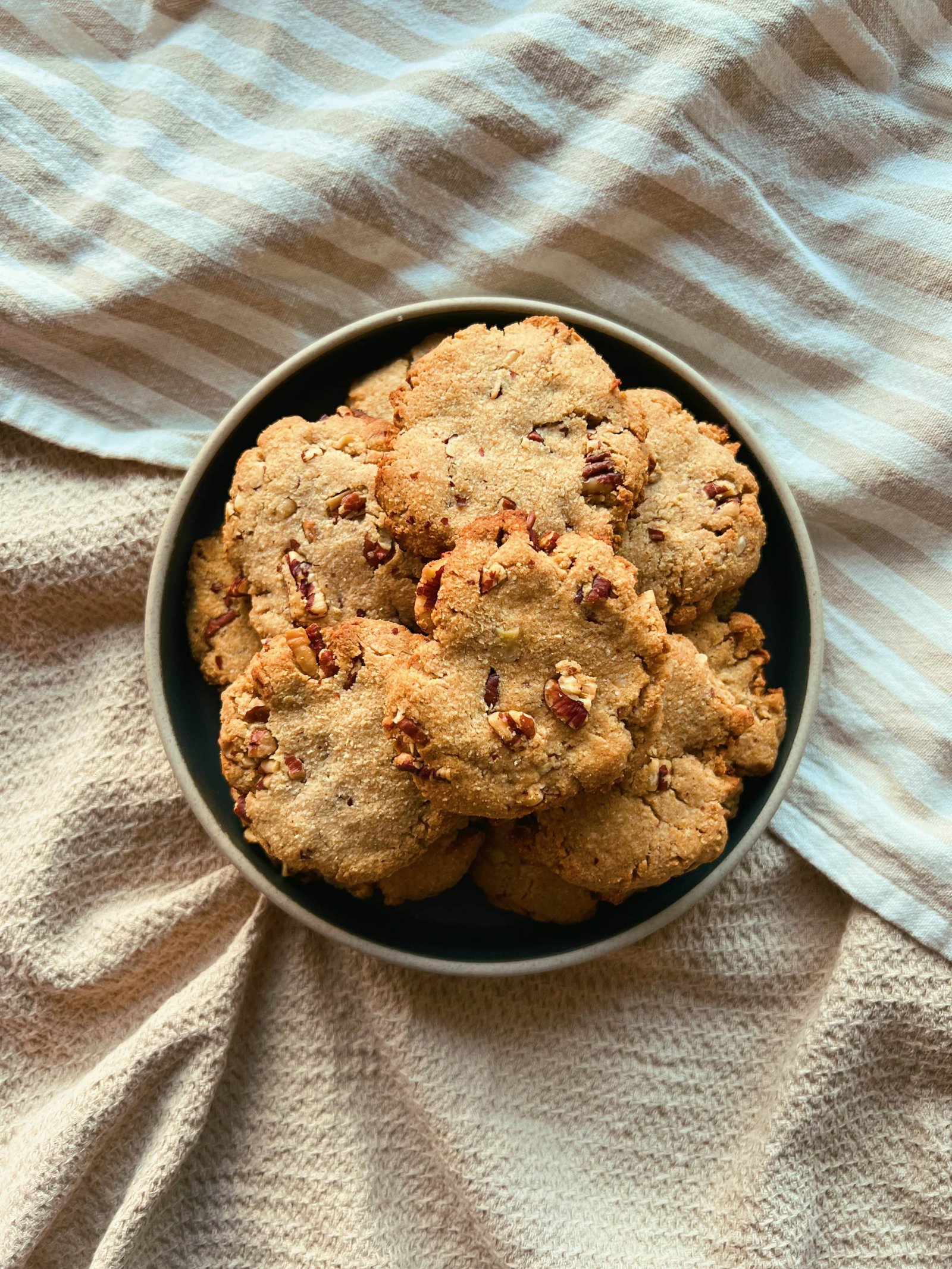 grain free pecan cardamom shortbread cookies