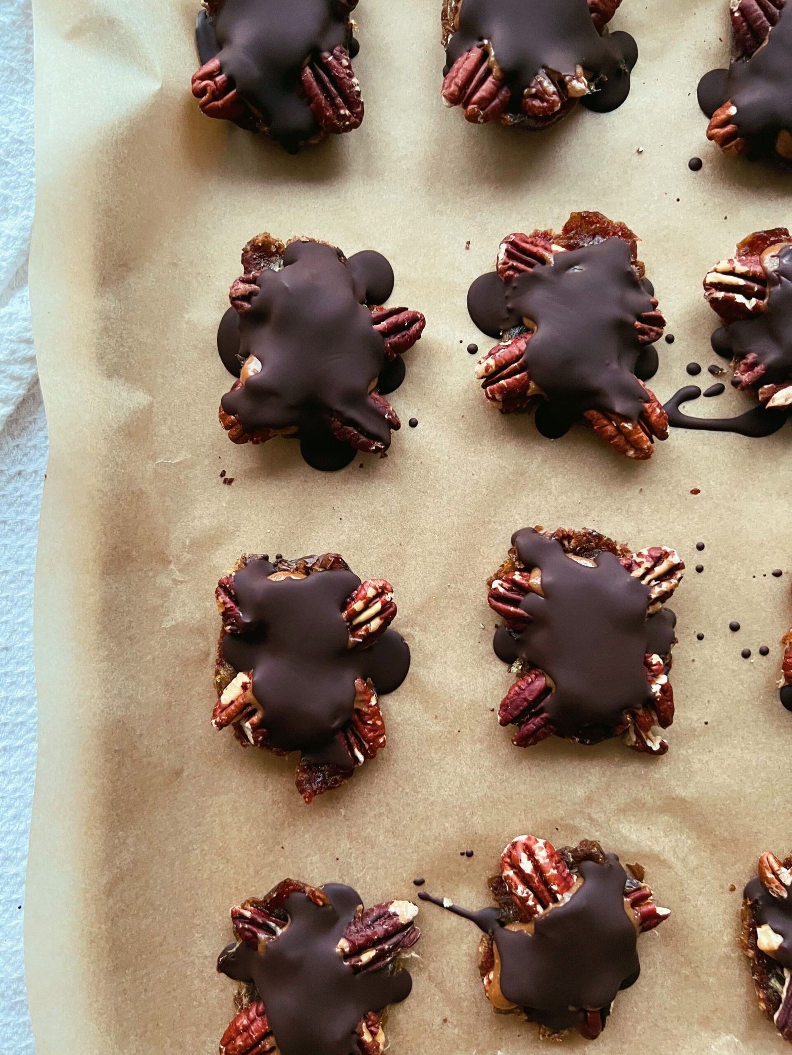 homemade refined sugar free chocolate turtles