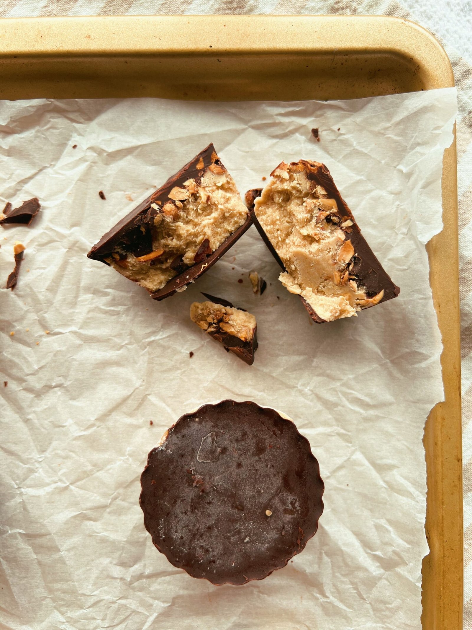 chocolate banana peanut butter ice cream cups
