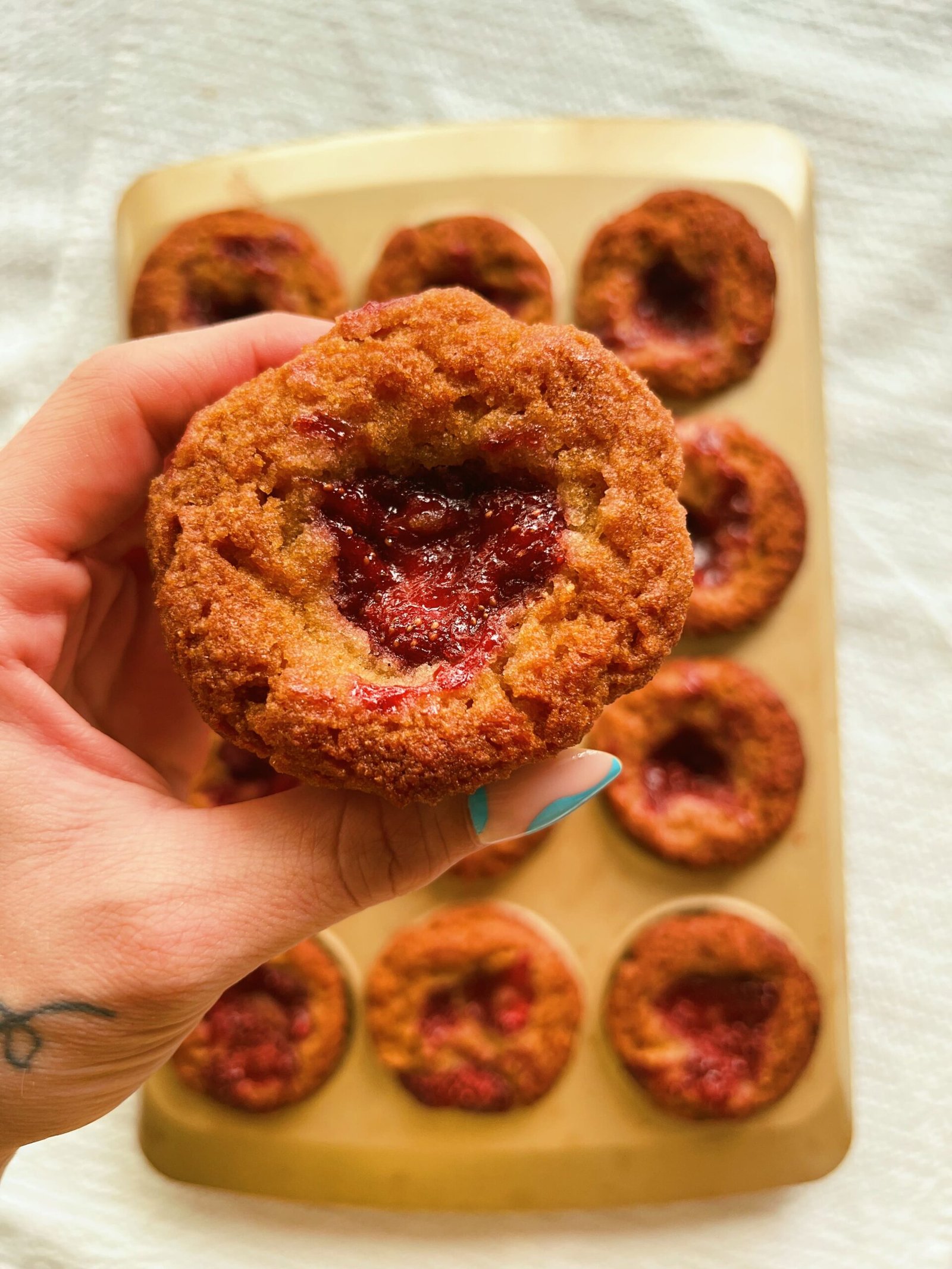 simple vanilla strawberry jam muffins