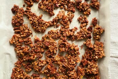 sweet & salty pistachio pecan granola (grain free & refined sugar free)