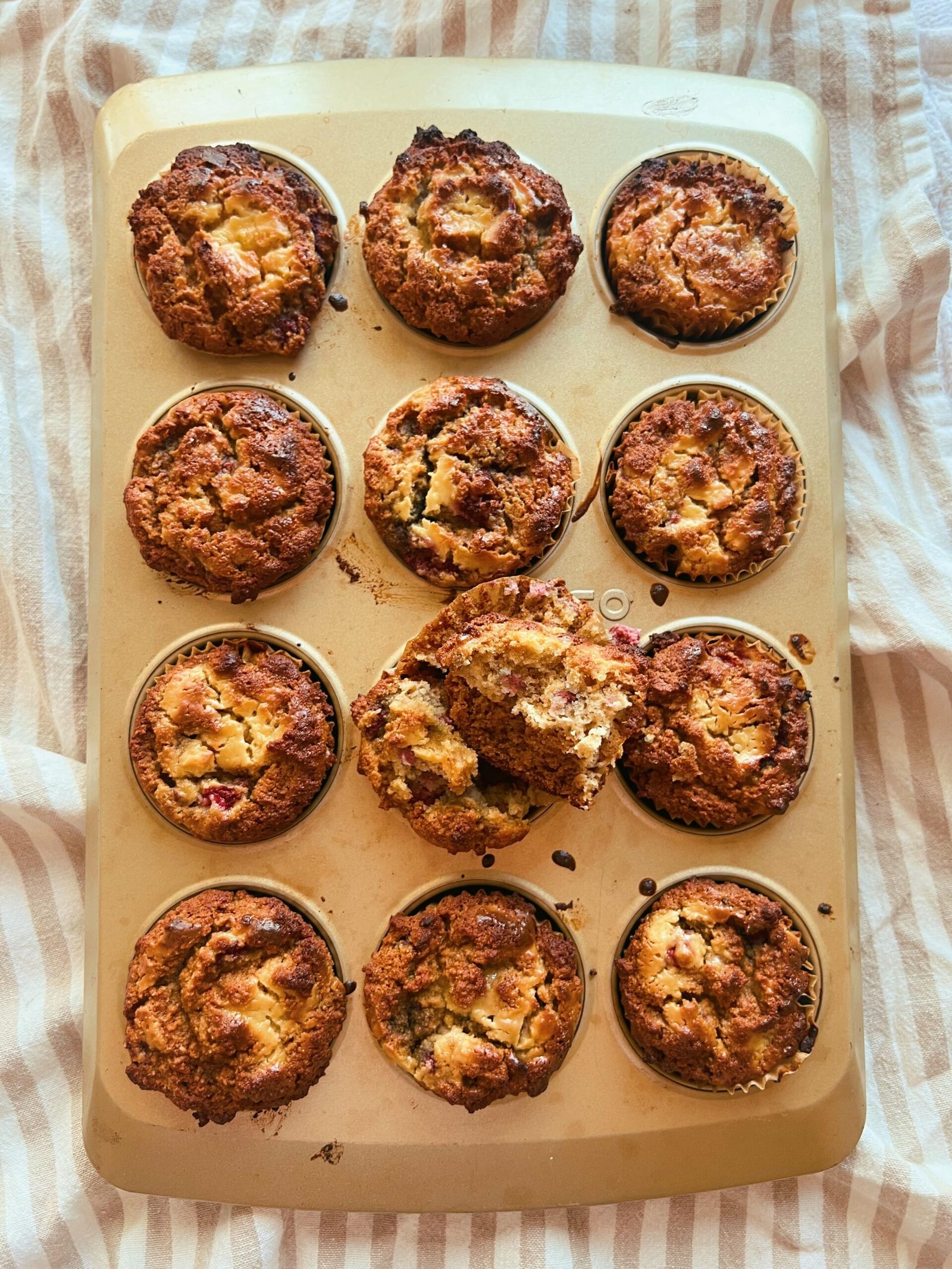 grain free raspberry creamcheese muffins