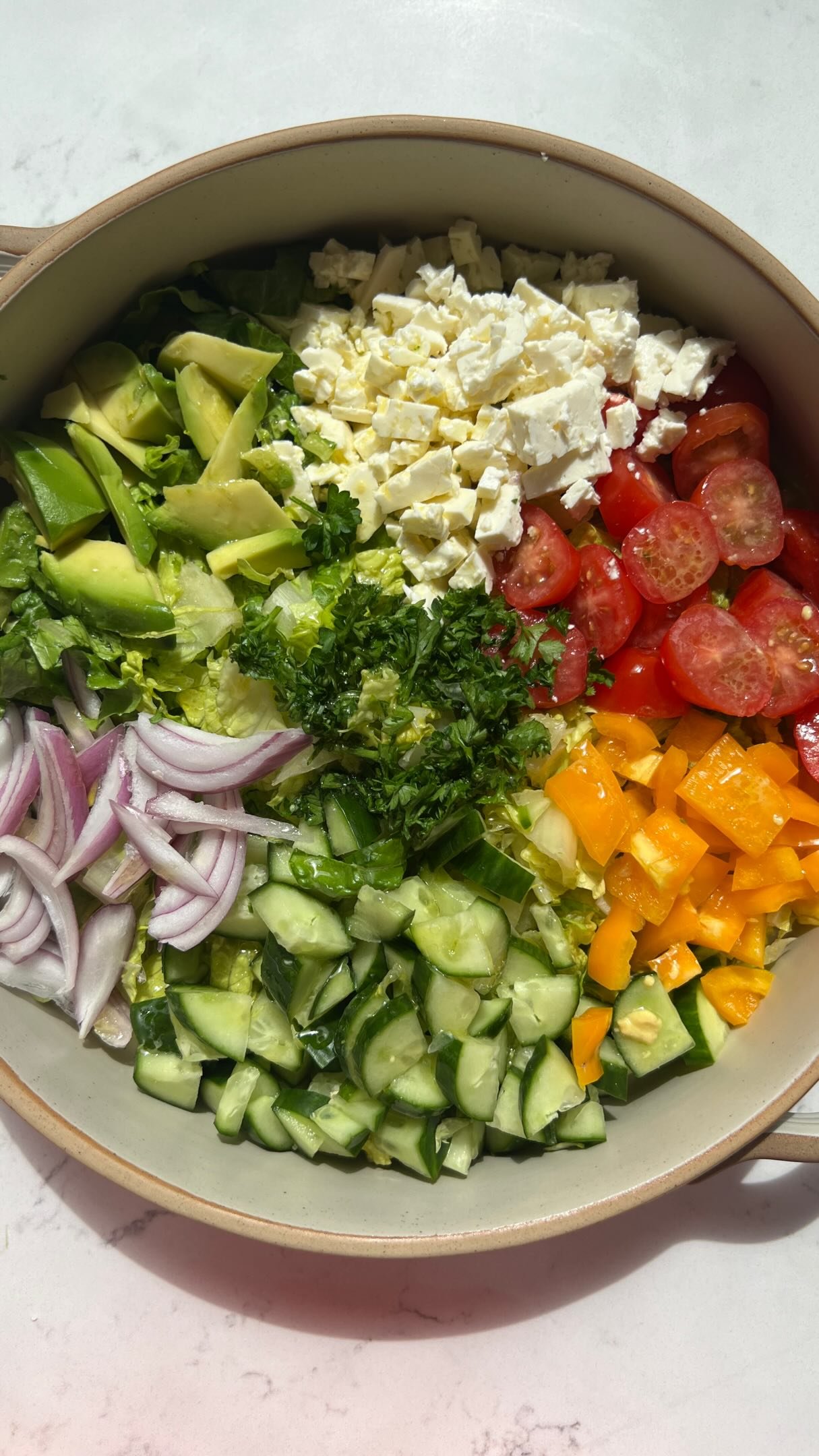 my daily salad ep 16 | 

IM BACK!!! SALAD FOR ALL 🥗🫶🙌 or at least for me 😌i finally have a counter which is proper height for chopping up veggies so i decided it was time to bring out the ol tripod and shoot a new salad episode w hopefully many more to come becuz summer = salad szn 😎🥗

if you have any salad requests drop them in the comments 👇and follow along to see my daily salad ✨✌️