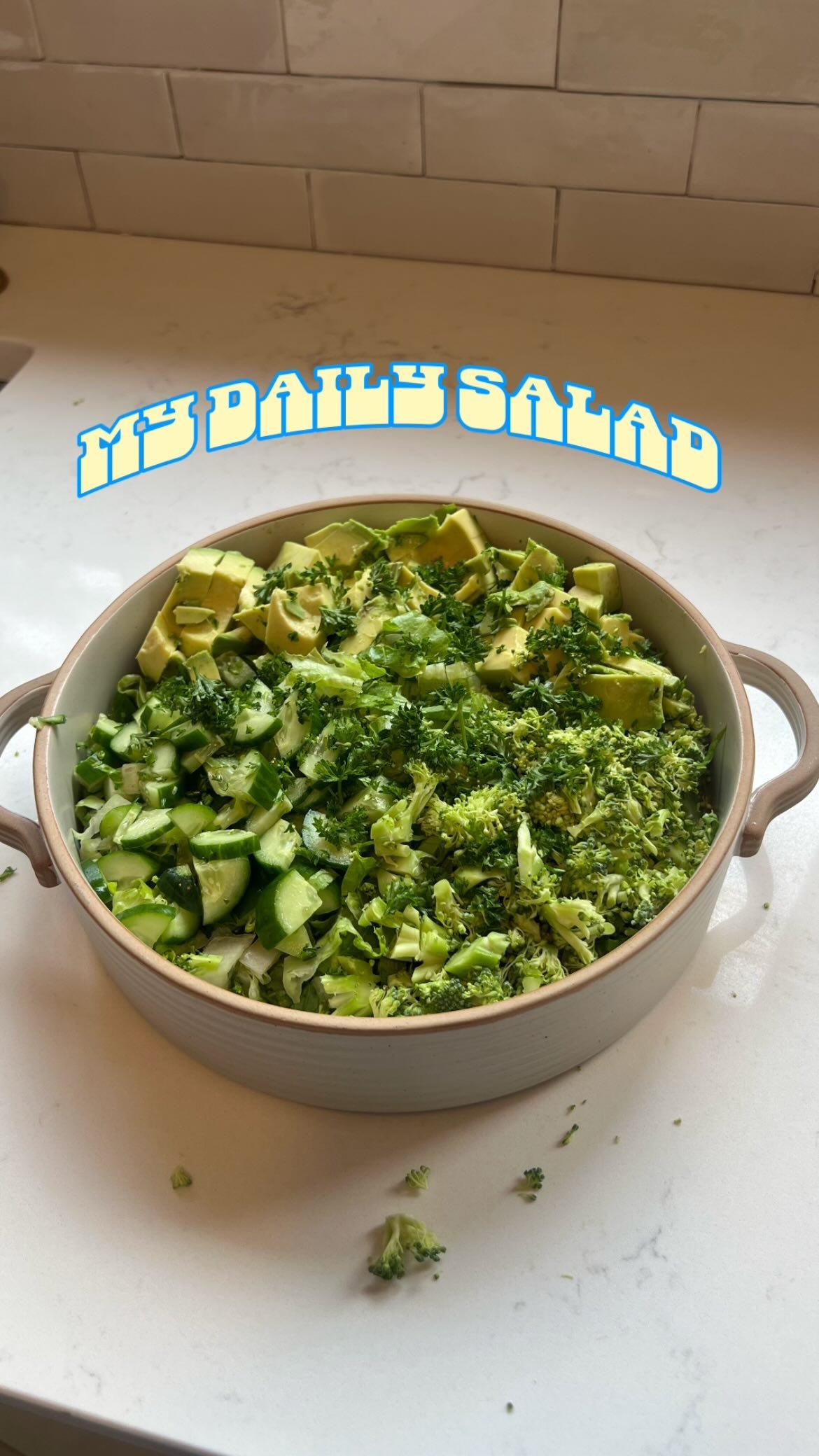 my daily salad episode 34 | 🥗

save for salad dressing recipe below👇

1/4 cup extra virgin olive oil
1/8 cup tahini
1 tsp (fancy) dijon mustard 
1 tbsp apple cider vinegar
1 tbsp honey 
salt to taste 
whisk whisk whisk, enjoy!

salad ideas • healthy meals • salad bowl • salad recipe • healthy toddler meals