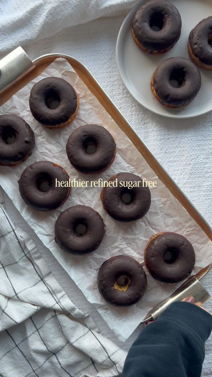 grain free, refined sugar free, baked donuts w choc glaze 🍫🍩SO GOOD recipe is exclusively in my ebook

comment “ebook” for the link to get ur copy ✨💌

grain free recipes • healthy donuts • refined sugar free recipes • modified scd • ibd diet